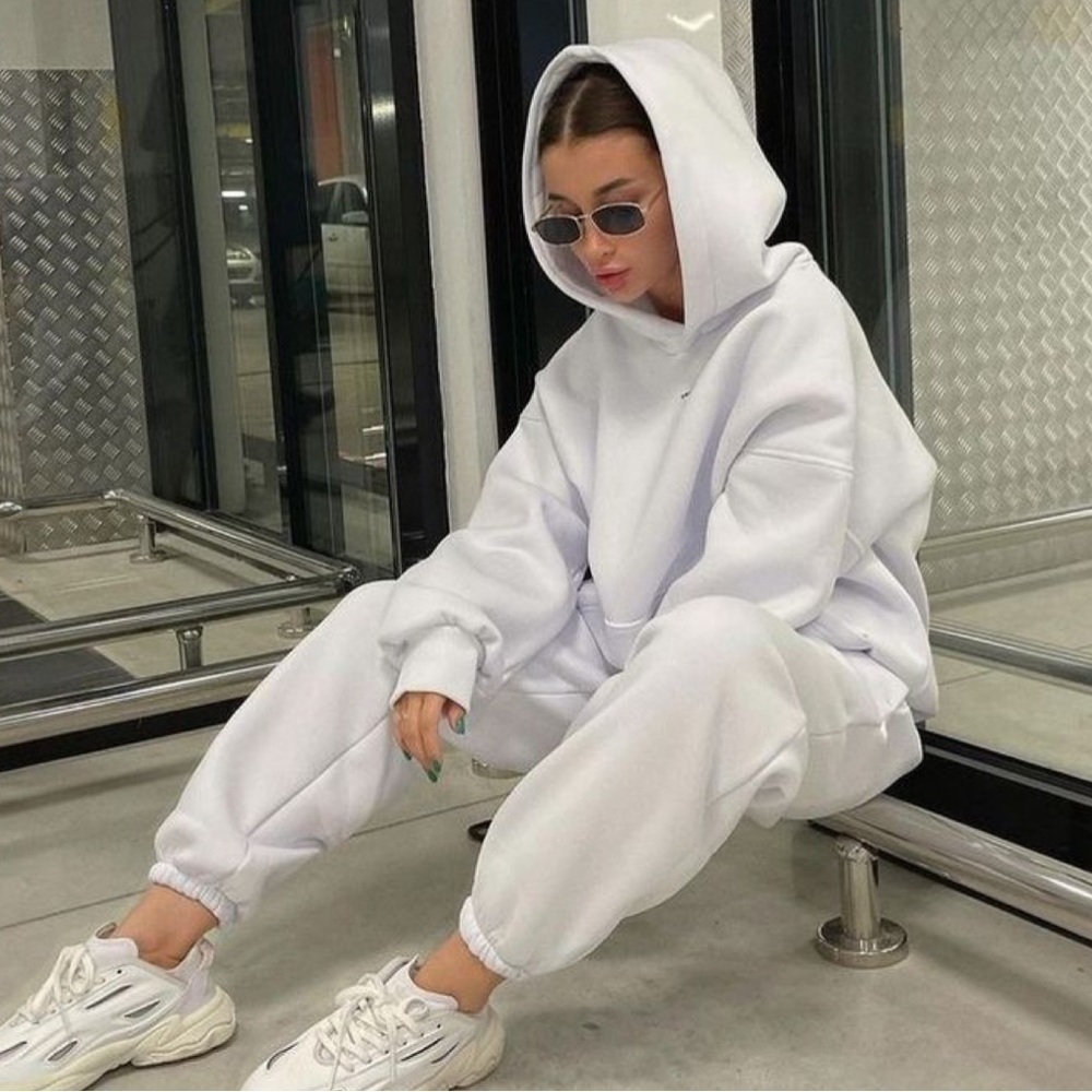Hoodie (lazy‎ pants)